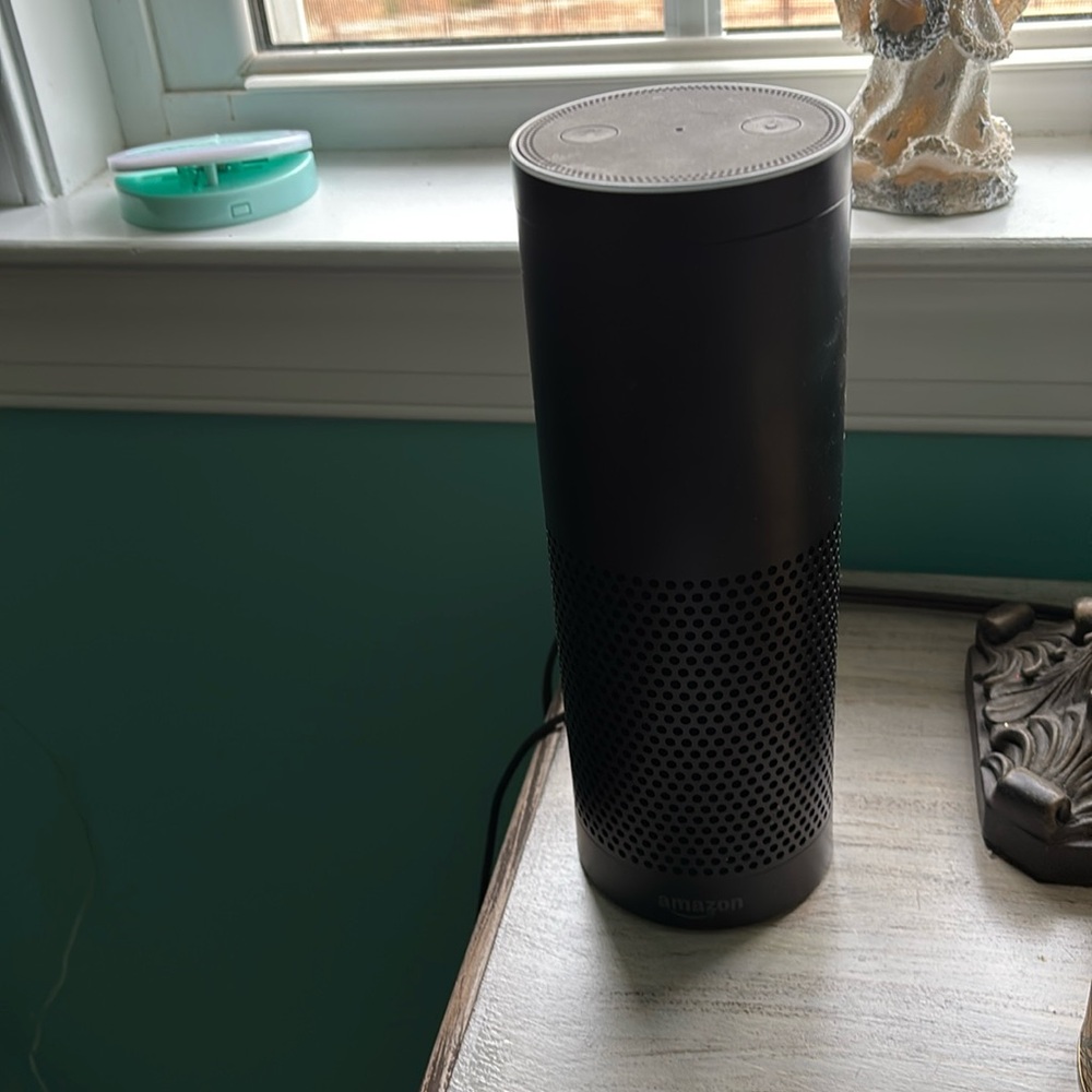 Amazon first gen echo